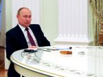 Rokovanie so Scholzom prinieslo výsledky. Putin tvrdí, že nechce vojnu, je ochotný rokovať