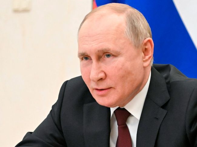 Rusko ohlásilo na sobotu ďalšie manévre, prítomný bude aj Putin
