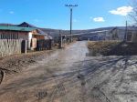Vodič pri cúvaní zrazil malého chlapca, ktorý zraneniam na mieste podľahol