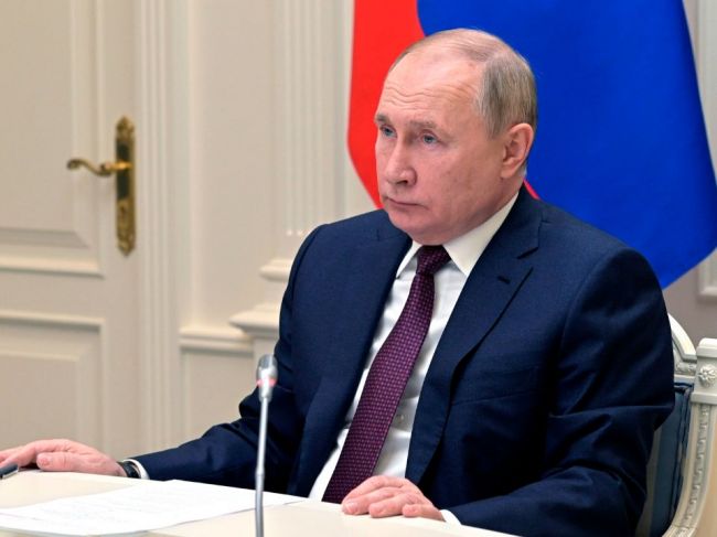 Zelenskyj navrhol Putinovi stretnutie, aby odvrátil hroziacu inváziu