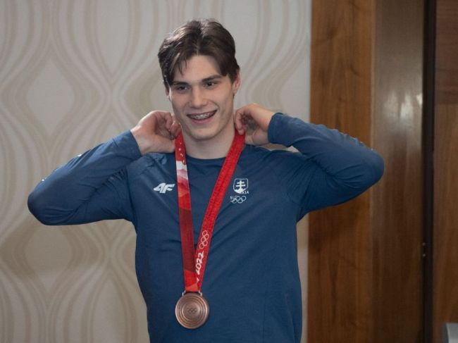 Slafkovský bude najdlhšie spomínať na gól "z bufetu"