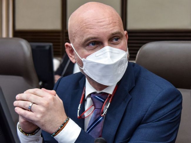 Žiakom sa zmenia pravidlá karantény, Gröhling to ocenil
