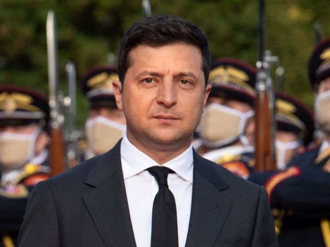 Rusi sa zameriavajú na oblasti obývané civilistami, tvrdí Zelenskyj