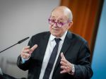 Putin chce Ukrajinu vymazať z mapy národov, vyhlásil Le Drian