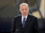 Erdogan by volil tvrdší postup, kritizuje kroky NATO a EÚ