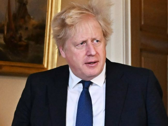 Británia uvalila sankcie na Putina a Lavrova