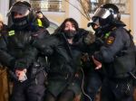 V Rusku sa opäť konali protivojnové protesty, Kadyrov cvičí svoje oddiely