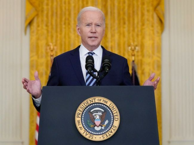 Biden podpísal nariadenie o vojenskej pomoci Ukrajine za 600 mil. dolárov