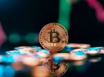 Bitcoin ako nástroj na obchádzanie sankcií? Kryptomena druhý deň po sebe posilnila