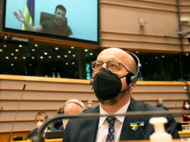 Lídri EÚ upozornili, že treba zvážiť eurointegračné šance Ukrajiny