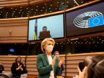 EP požaduje sprísnenie sankcií voči Rusku, víta integračné ambície Kyjeva