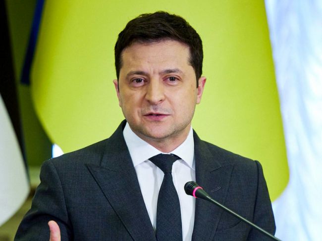 Zelenskyj pre západné médiá: Nemôžeme to zvládnuť sami