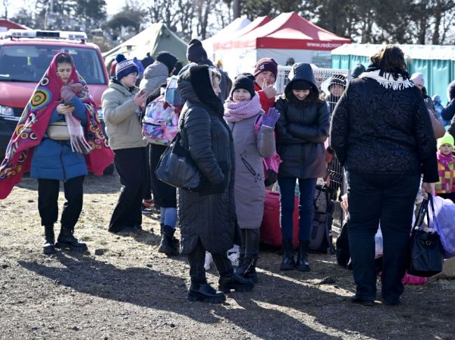 Ukrajinskí lekári bez uznaného vzdelania nemôžu pomáhať na hraniciach