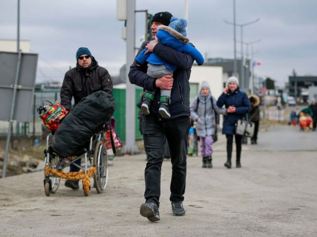 Ukrajina zatkla viac ako 60 mužov, ktorí sa nezákonne pokúšali opustiť krajinu