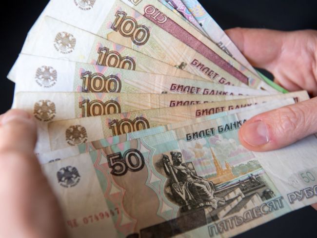 JPMorgan: Ruská ekonomika by mohla zažiť pád podobný ako v roku 1998
