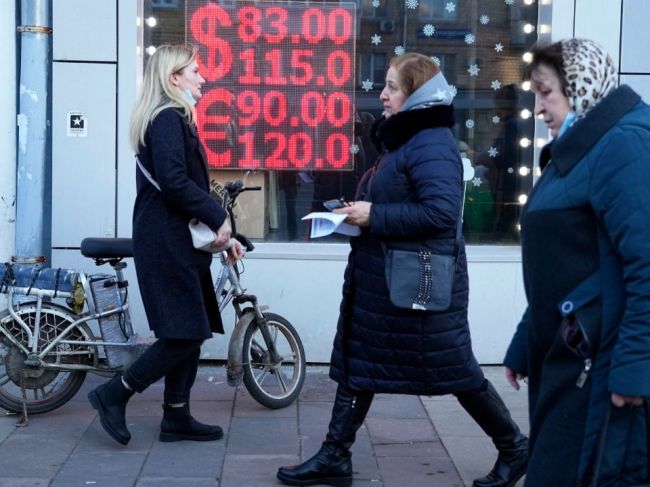 EÚ zvažuje obmedzenie práv Ruska v Medzinárodnom menovom fonde