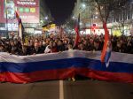 Srbi na demonštrácii podporili vojnu Ruska proti Ukrajine