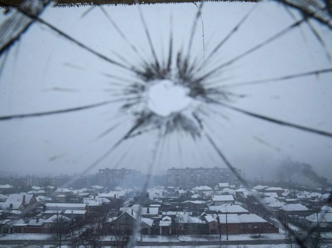 Ruská armáda podvečer obnovila útoky na mestá Mariupoľ a Volnovacha