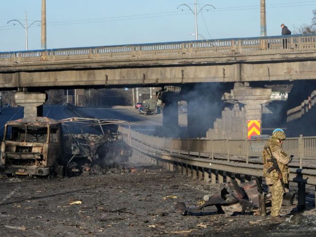 NYT: Ruská invázia na Ukrajinu rozpútala aj informačnú vojnu