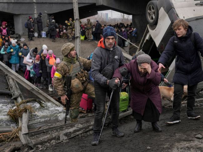 Ruská armáda otvorí humanitárne koridory v niektorých ukrajinských mestách