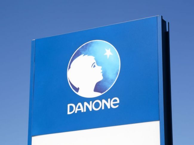 Francúzska potravinárska firma Danone pozastavila investície v Rusku