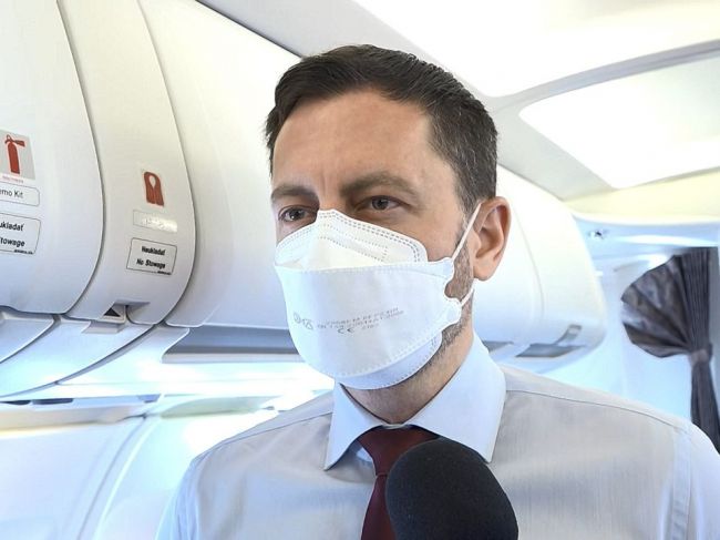 Heger sa v Londýne stretne s Johnsonom i zástupcami V4, hovoriť budú i o Ukrajine