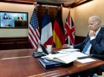 Biden, Macron, Johnson a Scholz rokovali o Ukrajine, chcú zvyšovať tlak na Rusko