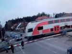 Pri nehode na železničnej stanici prišiel o život chodec