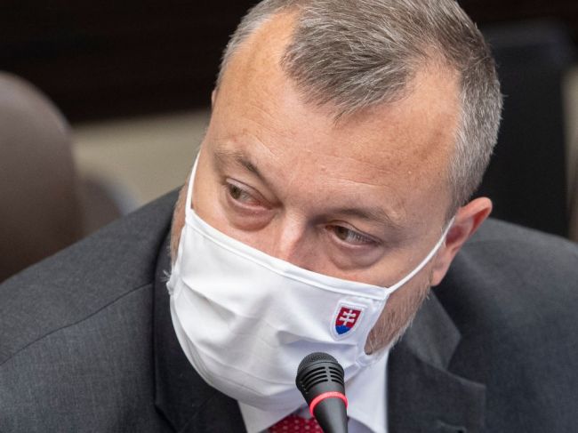 Krajniak: Nízkopríjmovým domácnostiam nad hmotnou núdzou chceme pomôcť tiež