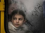 Ukrajina otvára sedem humanitárnych koridorov, vrátane jedného z Mariupola