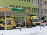 Nemocnice hrozia koncom zmlúv s poisťovňami, nespokojné sú i ambulancie a odbory