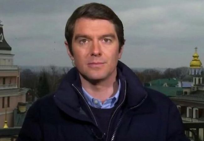 Spravodajca televízie Fox News na Ukrajine utrpel zranenia