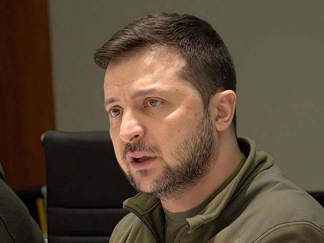 Zelenskyj odmietol tvrdenie o kapitulácii, za ktorým zrejme stáli ruskí hackeri