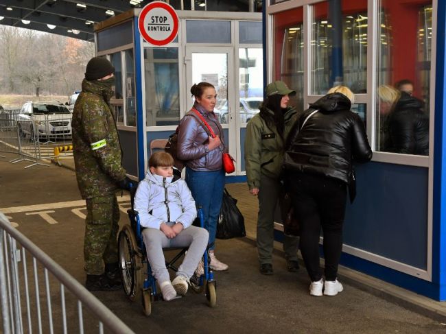 V piatok prekročilo slovensko-ukrajinskú hranicu 5271 ľudí