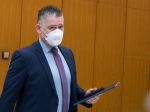 Mikulec pripúšťa debatu o znižovaní počtu zamestnancov ruskej ambasády