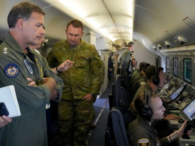 Čína plne militarizovala najmenej tri ostrovy, tvrdí americký admirál