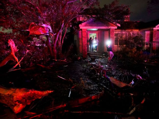 Tornáda zasiahli Texas a Oklahomu, vyžiadali si jednu obeť