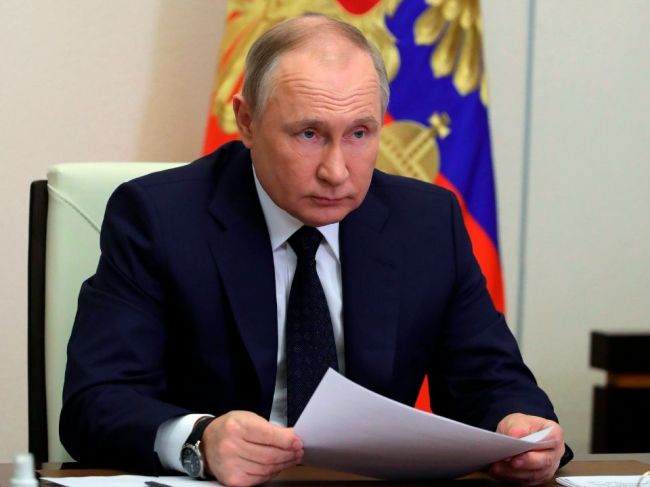 Putin: Rusko bude od "nepriateľských" štátov žiadať platby za plyn v rubľoch