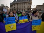 Zelenskyj vyzval na celosvetové protesty proti vojne Ruska na Ukrajine