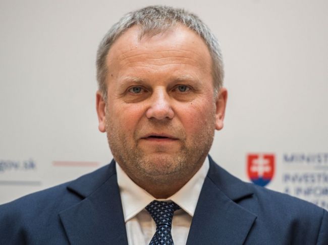 Ledecký: Kroky MPSVR ukazujú, že sa nikto nesnaží kryť podozrivých