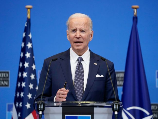 Biden: NATO zareaguje na prípadný chemický útok Ruska na Ukrajine