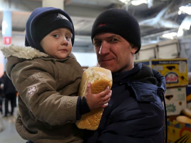 Rusko násilne odvádza na svoje územie ukrajinských civilistov, tvrdí Kyjev