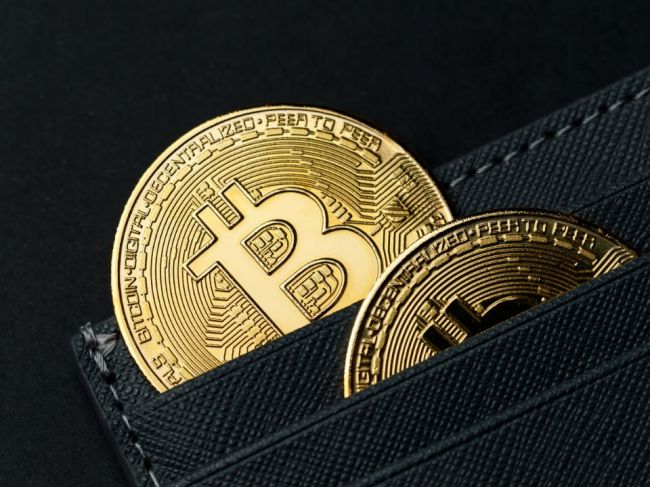 Rusko zvažuje, že "priateľským krajinám" bude predávať energie aj za bitcoiny