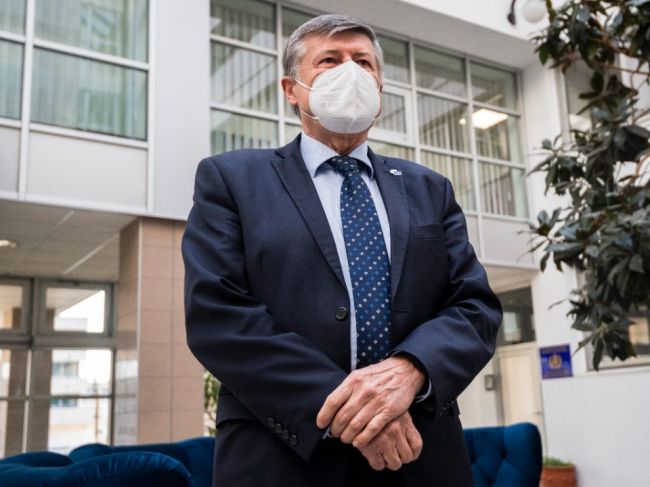 Dofinancovanie zdravotníctva podľa šéfa odborárov nepomôže