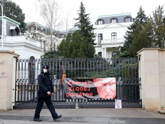 V Prahe premenujú ulicu, na ktorej sídli ruské veľvyslanectvo