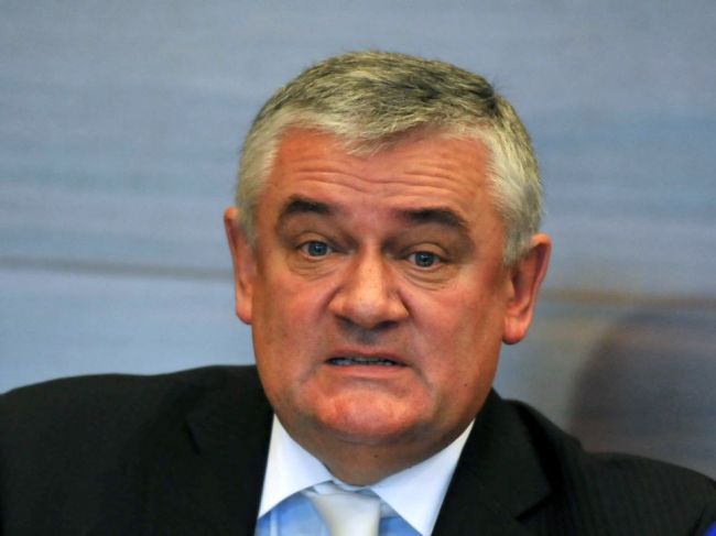 Obvineného exprimátora Žiliny Jána Slotu už eskortovali na ŠTS v Pezinku
