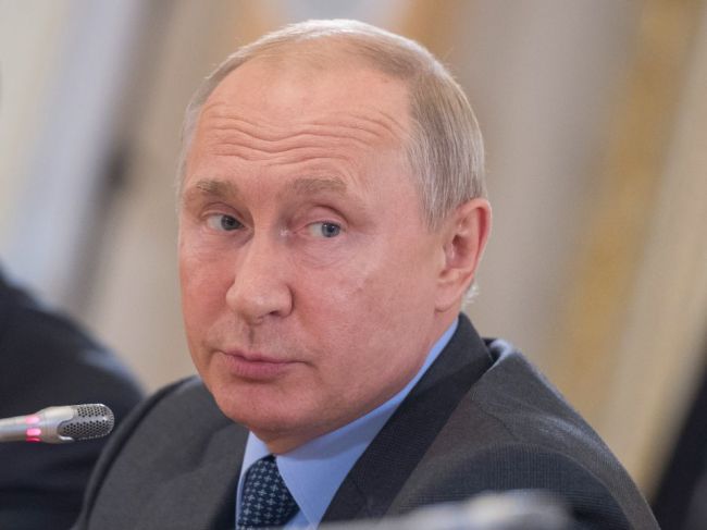 Biely dom: Biden nevyzýva na "zmenu režimu" v Rusku