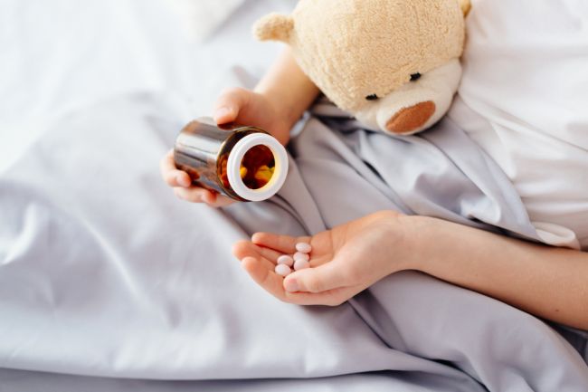 Lekári upozorňujú na zvýšený počet otráv detí liekmi