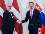 Premiér: Budúcnosť malých štátov je v spolupráci s ďalšími demokraciami