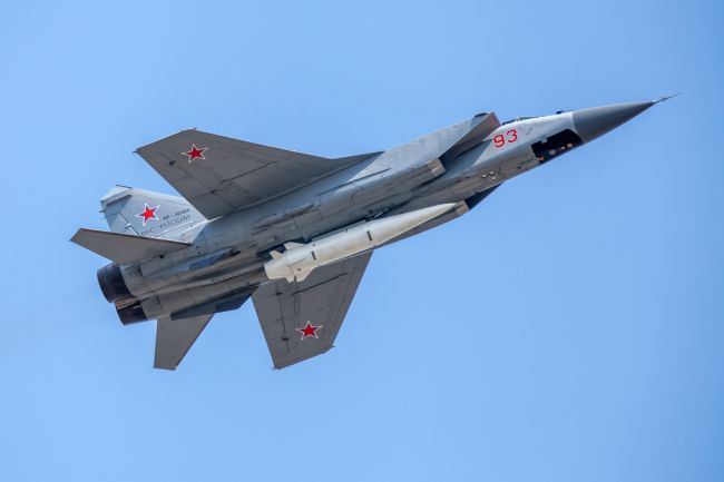 Rusko na Ukrajine opakovane použilo hypersonické rakety, tvrdí americký generál